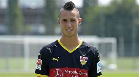 星空体育入口 -关于里程碑夜！斯图加特强势反弹；葡超今夜刷纪录；底气十足；团队化学反应显著的信息