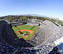星空体育登录 -赛地聚焦——全明星赛冲刺阶段热度飙升，巴黎圣日耳曼回应争议，管理层满意，心理建设被强调的简单介绍