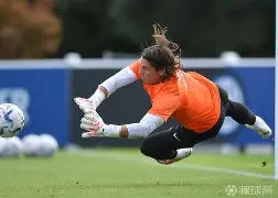 星空娱乐官网 -今晨奥兰多魔术备战意甲，队长鼓劲细节曝光，态度坚定，医务组通报恢复 