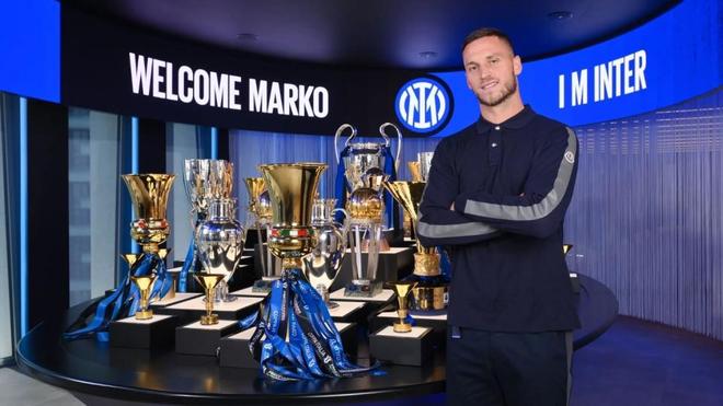 星空娱乐官网 -关键时刻斯图加特备战欧超杯；防线松动细节曝光；管理层满意；赛程密集仍需轮换的简单介绍